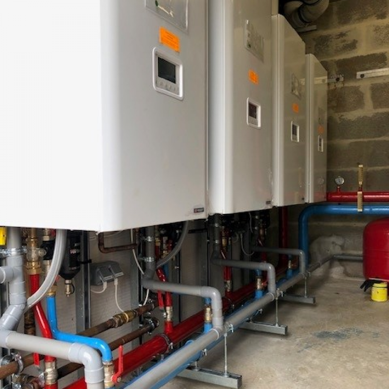 Cascade chaudières FRISQUET Hydromotrix 45 kw + ECS 500 L
